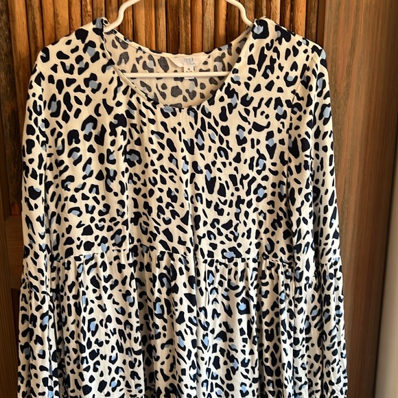 Time and Tru Long Sleeve Dress, Size M, Blue Cheetah Print, Tiered, Never Worn - Picture 6 of 9